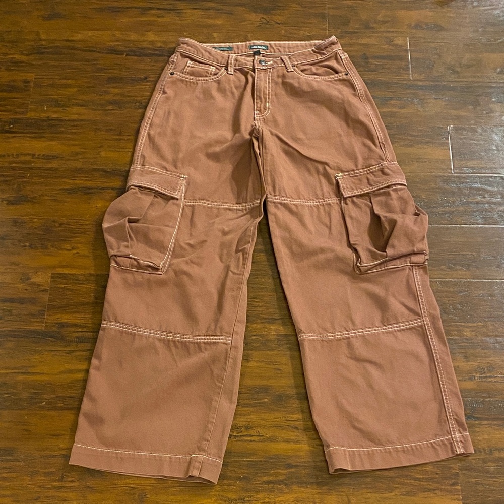 Wild Fable Mid Rise Baggy Cargo Pants in Rust Brown Size 6 R